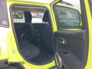 2017 Jeep Renegade Latitude with VIN ZACCJBBB1HPF11677, listed as a IAAI auction lot 42037975 with 58,527 mi miles. Bid and sale history available at carsss.com. Image 8.