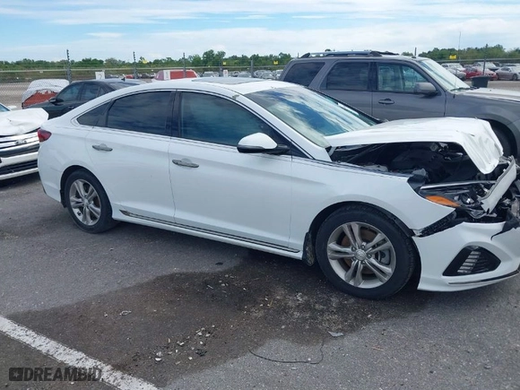 2019 Hyundai Sonata Sport with VIN 5NPE34AFXKH772292, listed as a IAAI auction lot 40466023 with 46,224 mi miles. Bid and sale history available at carsss.com. Image 13.