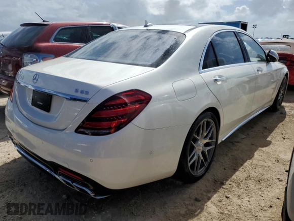 2019 Mercedes-Benz S-Class AMG S 63 with VIN WDDUG8JB8KA452857, listed as a Copart auction lot 76761004 with 28,389 mi miles and Non Repairable. Bid and sale history available at carsss.com. Image 3.
