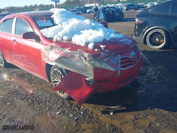 2011 Toyota Camry LE with VIN 4T4BF3EK4BR117256, listed as a IAAI auction lot 38795061 with 178,947 mi miles. Bid and sale history available at carsss.com. Image 6.