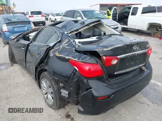 2017 Infiniti Q50 3.0t Premium with VIN JN1EV7AP6HM736699, listed as a IAAI auction lot 41583979 with 1 mi miles. Bid and sale history available at carsss.com. Image 3.