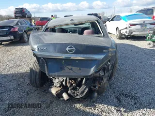 2013 Nissan Altima SV with VIN 1N4AL3AP2DC165065, listed as a IAAI auction lot 42040717 with 142,996 mi miles and . Bid and sale history available at carsss.com. Image 15.