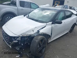 2024 Nissan Sentra SR z VIN 3N1AB8DV8RY256864, wystawiony jako IAAI lot #42127316 z przebiegiem 22 746 mil mil oraz . Historia ofert i sprzedaży dostępna na DreamBid. Obrazek 17.