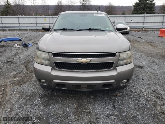 2009 Chevrolet Avalanche LT w/2LT with VIN 3GNFK22069G219929, listed as a Copart auction lot 82619804 with 189,811 mi miles and Salvage Title. Bid and sale history available at carsss.com. Image 5.