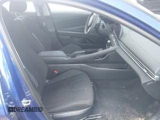 2024 Hyundai Elantra SEL with VIN KMHLM4DG4RU650273, listed as a IAAI auction lot 42192319 with 24,721 mi miles and . Bid and sale history available at DreamBid. Image 5.