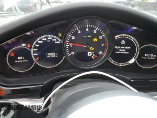 2018 Porsche Panamera z VIN WP0CB2A76JL190224, wystawiony jako Copart lot #57529795 z przebiegiem 118 594 mil mil oraz Szkody całkowita. Historia ofert i sprzedaży dostępna na DreamBid. Obrazek 9.