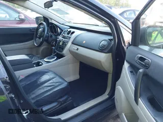 2008 Mazda CX-7 Sport with VIN JM3ER293880181808, listed as a IAAI auction lot 42210027 with 163,767 mi miles. Bid and sale history available at carsss.com. Image 5.