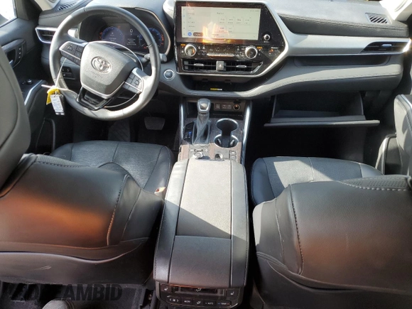 2023 Toyota Highlander L with VIN 5TDKDRBH8PS038426, listed as a Copart auction lot 59419565 with 17,495 mi miles and Salvage title. Bid and sale history available at DreamBid. Image 8.