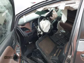2019 Toyota Sienna XLE Auto Access Seat with VIN 5TDYZ3DC7KS994001, listed as a IAAI auction lot 41145968 with 14,024 mi miles. Bid and sale history available at carsss.com. Image 5.