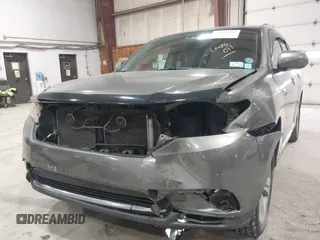 2012 Toyota Highlander Limited with VIN 5TDDK3EH6CS104814, listed as a IAAI auction lot 41958855 with 232,000 mi miles. Bid and sale history available at carsss.com. Image 6.