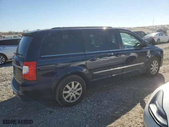 2013 Chrysler Town & Country Touring with VIN 2C4RC1BG9DR558486, listed as a Copart auction lot 47226835 with 137,203 mi miles and Salvage Title. Bid and sale history available at carsss.com. Image 3.