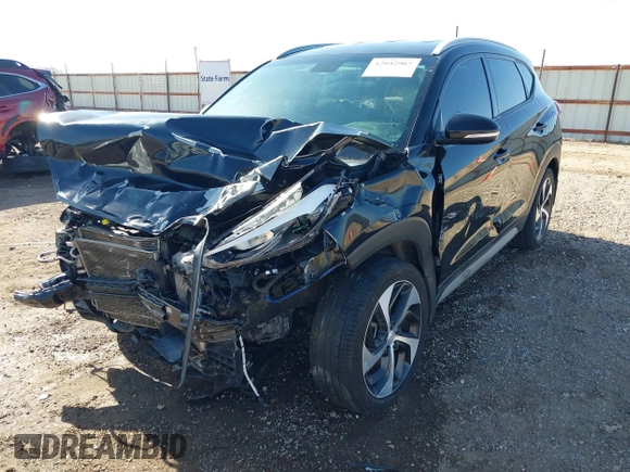 2017 Hyundai Tucson Sport z VIN KM8J33A23HU490270, wystawiony jako IAAI lot #42042967 z przebiegiem 121 660 mil mil oraz . Historia ofert i sprzedaży dostępna na DreamBid. Obrazek 6.