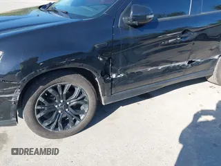 2019 Mitsubishi Outlander ES z VIN JA4AR3AU5KU016441, wystawiony jako IAAI lot #42122866 z przebiegiem 76 866 mil mil oraz . Historia ofert i sprzedaży dostępna na DreamBid. Obrazek 18.