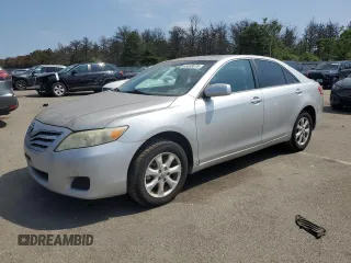 2011 Toyota Camry LE z VIN 4T1BF3EK9BU122219, wystawiony jako Copart lot #65838575 z przebiegiem 199 612 mil mil oraz Czysty tytuł • Clean title. Historia ofert i sprzedaży dostępna na DreamBid. Obrazek 1.
