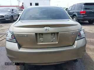 2008 Honda Accord EX z VIN 1HGCP36788A015562, wystawiony jako IAAI lot #42449058 z przebiegiem 234 155 mil mil oraz . Historia ofert i sprzedaży dostępna na DreamBid. Obrazek 16.