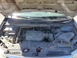 2011 Honda Odyssey EX-L with VIN 5FNRL5H69BB104978, listed as a Copart auction lot 52332375 with 221,526 mi miles and Non Repairable. Bid and sale history available at DreamBid. Image 12.