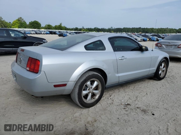2007 Ford Mustang Deluxe with VIN 1ZVFT80N775254939, listed as a Copart auction lot 54319055 with Not Provided miles and Salvage Title. Bid and sale history available at carsss.com. Image 3.