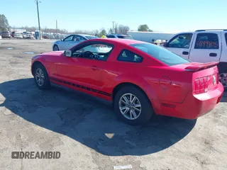 2005 Ford Mustang Deluxe with VIN 1ZVFT80N255128730, listed as a IAAI auction lot 41821271 with 324,513 mi miles. Bid and sale history available at carsss.com. Image 3.