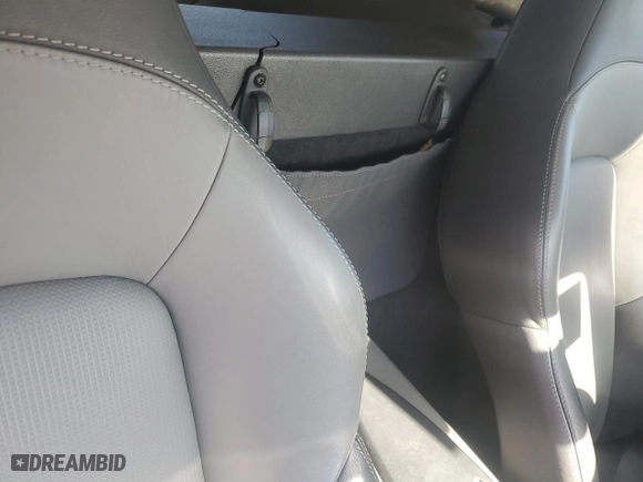 2005 Chrysler Crossfire Limited with VIN 1C3AN69L25X025586, listed as a Copart auction lot 86121754 with 86789 miles and Salvage Title. Bid and sale history available at carsss.com. Image 10.