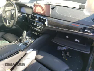 2021 BMW 5 Series 530i xDrive with VIN WBA13BJ09MCG00817, listed as a Copart auction lot 42174785 with 123,526 mi miles and Salvage Title. Bid and sale history available at carsss.com. Image 8.