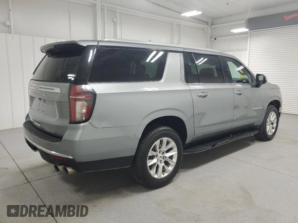 2023 Chevrolet Suburban Premier z VIN 1GNSCFKD9PR327710, wystawiony jako Copart lot #66029945 z przebiegiem 33 088 mil mil oraz Czysty tytuł • Clean title. Historia ofert i sprzedaży dostępna na DreamBid. Obrazek 3.