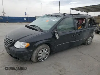 2005 Chrysler Town & Country Limited with VIN 2C4GP64L55R155786, listed as a Copart auction lot 51632455 with 156,868 mi miles and Salvage Title. Bid and sale history available at carsss.com. Image 1.