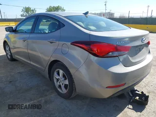 2015 Hyundai Elantra SE z VIN 5NPDH4AE8FH548965, wystawiony jako IAAI lot #42268202 z przebiegiem 178 107 mil mil oraz . Historia ofert i sprzedaży dostępna na DreamBid. Obrazek 3.