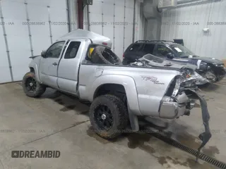 2006 Toyota Tacoma PreRunner z VIN 5TETU62N56Z200250, wystawiony jako IAAI lot #28838962 z przebiegiem Nie podano mil oraz . Historia ofert i sprzedaży dostępna na DreamBid. Obrazek 3.