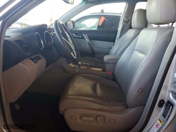 2011 Toyota Highlander Limited with VIN 5TDYK3EH9BS044799, listed as a Copart auction lot 44039685 with 158,777 mi miles and Salvage Title. Bid and sale history available at carsss.com. Image 7.
