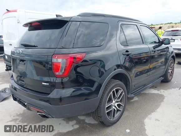 2017 Ford Explorer Sport with VIN 1FM5K8GT1HGC31504, listed as a IAAI auction lot 42483706 with 94,426 mi miles and . Bid and sale history available at DreamBid. Image 4.