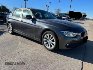 2018 BMW 3 Series 320i xDrive with VIN WBA8E5G54JNU47709, listed as a Copart auction lot 46378385 with 40,647 mi miles and Clean Title. Bid and sale history available at carsss.com. Image 1.