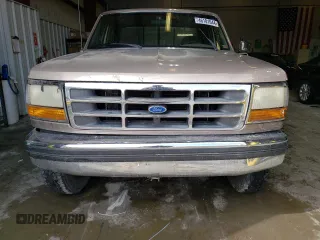 1992 Ford F-250 with VIN 1FTHX26MXNKA05058, listed as a Copart auction lot 46181044 with 200,145 mi miles and Salvage Title. Bid and sale history available at carsss.com. Image 5.