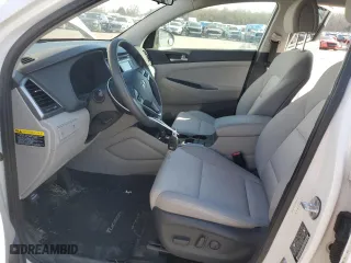 2017 Hyundai Tucson SE with VIN KM8J3CA41HU585301, listed as a Copart auction lot 47549985 with 114,015 mi miles and Salvage Title. Bid and sale history available at carsss.com. Image 7.