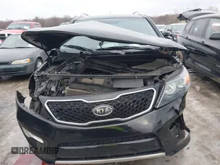 2013 Kia Sorento SX с VIN 5XYKWDA28DG340057, выставлен на аукционе IAAI как лот 41561148 с пробегом 116 828 миль миль и . История ставок и продаж доступна на DreamBid. Изображение 6.