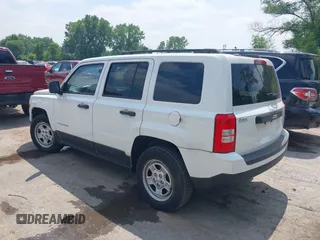 2013 Jeep Patriot Sport z VIN 1C4NJPBBXDD192665, wystawiony jako IAAI lot #42422413 z przebiegiem 87 312 mil mil oraz . Historia ofert i sprzedaży dostępna na DreamBid. Obrazek 3.
