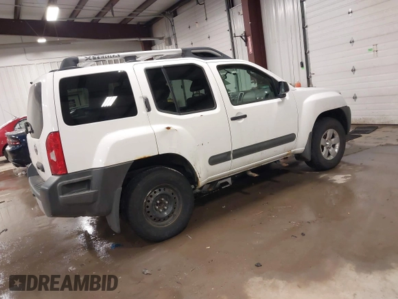2012 Nissan Xterra S z VIN 5N1AN0NW6CC515246, wystawiony jako IAAI lot #41607518 z przebiegiem 133 787 mil mil oraz . Historia ofert i sprzedaży dostępna na DreamBid. Obrazek 4.
