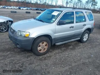 2006 Ford Escape XLS with VIN 1FMYU92Z36KA86730, listed as a IAAI auction lot 41520041 with 59,218 mi miles. Bid and sale history available at carsss.com. Image 2.