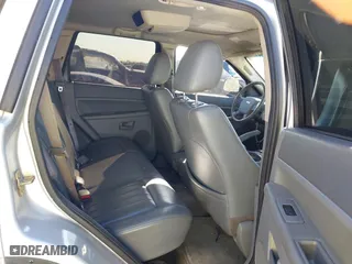 2007 Jeep Grand Cherokee Laredo with VIN 1J8HS48P77C595484, listed as a IAAI auction lot 41775290 with 176,751 mi miles. Bid and sale history available at carsss.com. Image 8.