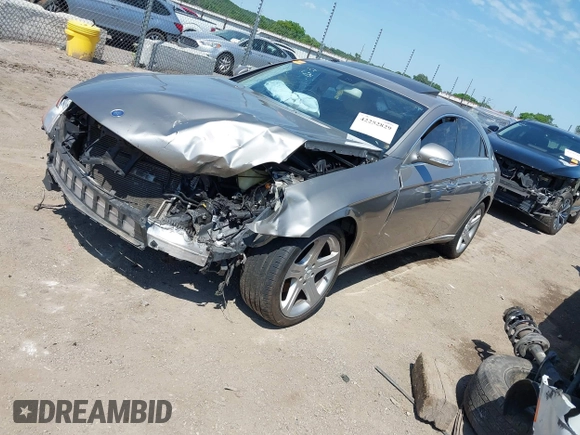 2006 Mercedes-Benz CLS 500 z VIN WDDDJ75X06A037541, wystawiony jako IAAI lot #42252829 z przebiegiem 151 295 mil mil oraz . Historia ofert i sprzedaży dostępna na DreamBid. Obrazek 2.