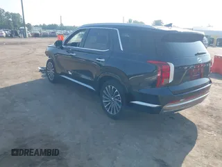 2024 Hyundai Palisade Calligraphy z VIN KM8R7DGE8RU690142, wystawiony jako IAAI lot #42287215 z przebiegiem 28 603 mil mil oraz . Historia ofert i sprzedaży dostępna na DreamBid. Obrazek 3.