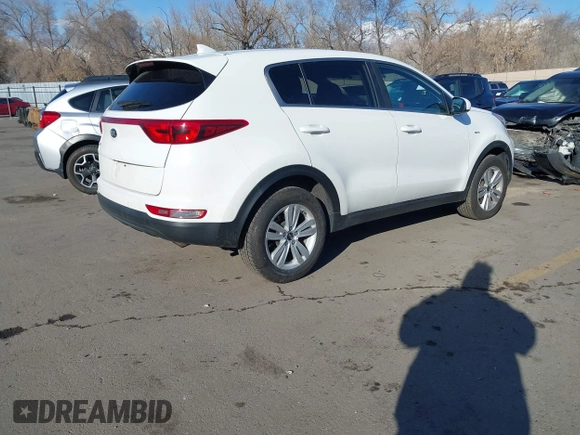 2017 Kia Sportage LX with VIN KNDPMCAC0H7119781, listed as a IAAI auction lot 41841318 with 120,902 mi miles and . Bid and sale history available at carsss.com. Image 4.