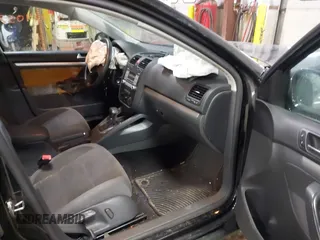 2009 Volkswagen Jetta S с VIN 3VWJM71K99M124177, выставлен на аукционе IAAI как лот 42324057 с пробегом 180 516 миль миль и . История ставок и продаж доступна на DreamBid. Изображение 5.