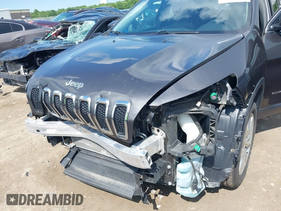 2017 Jeep Cherokee Limited z VIN 1C4PJMDB5HW608720, wystawiony jako IAAI lot #42615864 z przebiegiem 99 871 mil mil oraz . Historia ofert i sprzedaży dostępna na DreamBid. Obrazek 6.