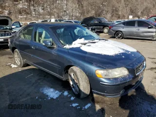 2008 Volvo S60 2.5T with VIN YV1RH592682701511, listed as a Copart auction lot 42283755 with 79,806 mi miles and Salvage Title. Bid and sale history available at carsss.com. Image 4.