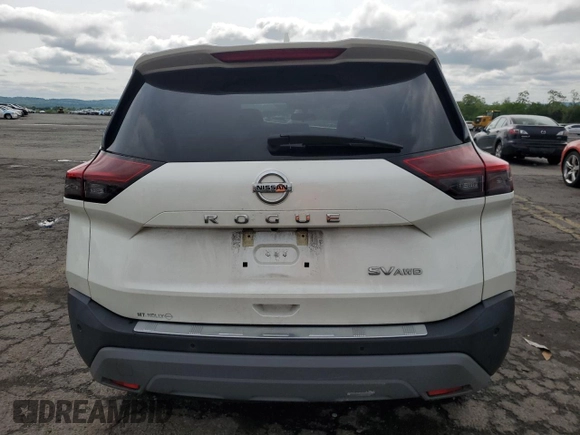 2021 Nissan Rogue SV z VIN 5N1AT3BBXMC836653, wystawiony jako Copart lot #57087435 z przebiegiem 98 514 mil mil oraz Szkoda całkowita • Salvage title. Historia ofert i sprzedaży dostępna na DreamBid. Obrazek 6.