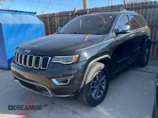 2017 Jeep Grand Cherokee Limited with VIN 1C4RJFBGXHC764210, listed as a Copart auction lot 84187054 with 179,762 mi miles and Clean title. Bid and sale history available at DreamBid. Image 2.