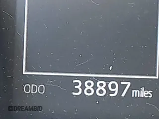 2023 Toyota Camry LE z VIN 4T1C11AK2PU120803, wystawiony jako IAAI lot #42060384 z przebiegiem 38 897 mil mil oraz . Historia ofert i sprzedaży dostępna na DreamBid. Obrazek 16.