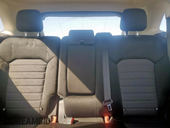 2021 Ford Edge SE z VIN 2FMPK3G94MBA46090, wystawiony jako Copart lot #49350915 z przebiegiem 99 324 mil mil oraz Czysty tytuł • Clean title. Historia ofert i sprzedaży dostępna na DreamBid. Obrazek 10.