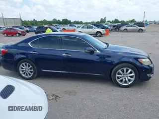 2010 Lexus LS 460 с VIN JTHCL5EF2A5007615, выставлен на аукционе IAAI как лот 42548904 с пробегом 199 235 миль миль и . История ставок и продаж доступна на DreamBid. Изображение 13.