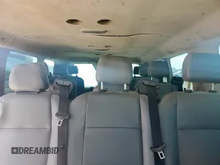2017 Ford Transit XL z VIN 1FBZX2YMXHKA76173, wystawiony jako Copart lot #61798085 z przebiegiem 134 527 mil mil oraz Czysty tytuł • Clean title. Historia ofert i sprzedaży dostępna na DreamBid. Obrazek 10.